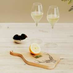 Stag Small Oak Hanging Paddle Serving Board