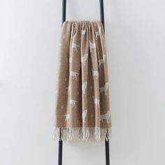 Remony Labrador on Beige Merino Wool Throw