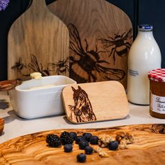 Selbrae House Horse Oak and Ceramic Butter Dish alternative