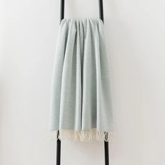 Remony Aquamarine Balintyre Throw