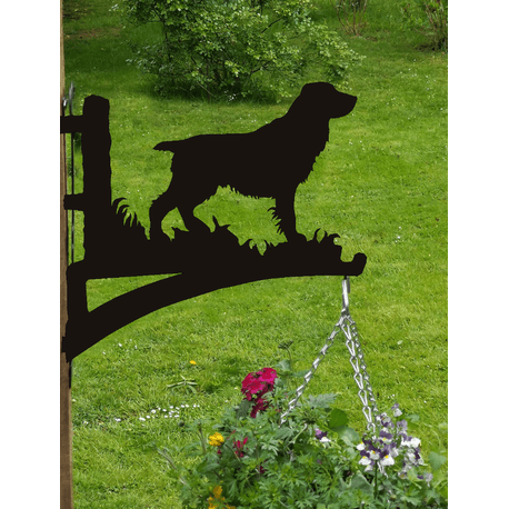Docked Field Spaniel Hanging Basket Bracket