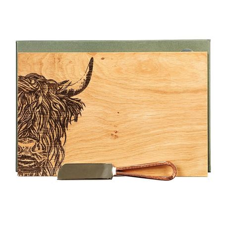 Selbrae House Highland Cow Oak Cheese Board &amp; Knife Set