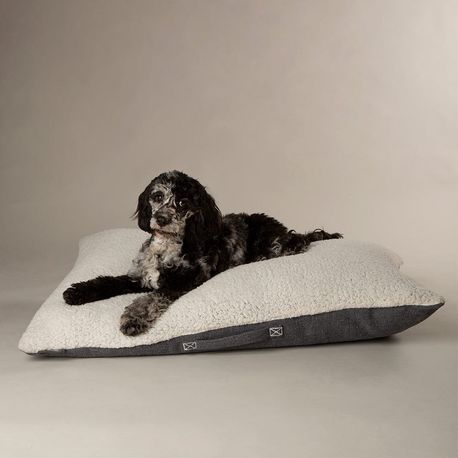 Scruffs Eden 100% Recycled Pillow Dog Bed - Charcoal Grey